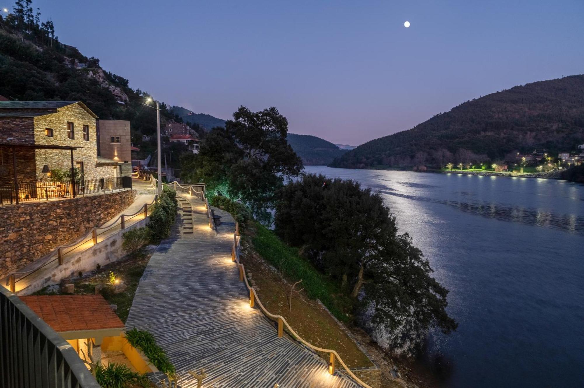 Dourwin - Riverside Suites - Adults Only Пенафиел Екстериор снимка